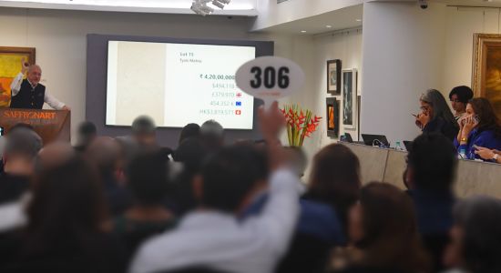 How to Navigate the Art Market